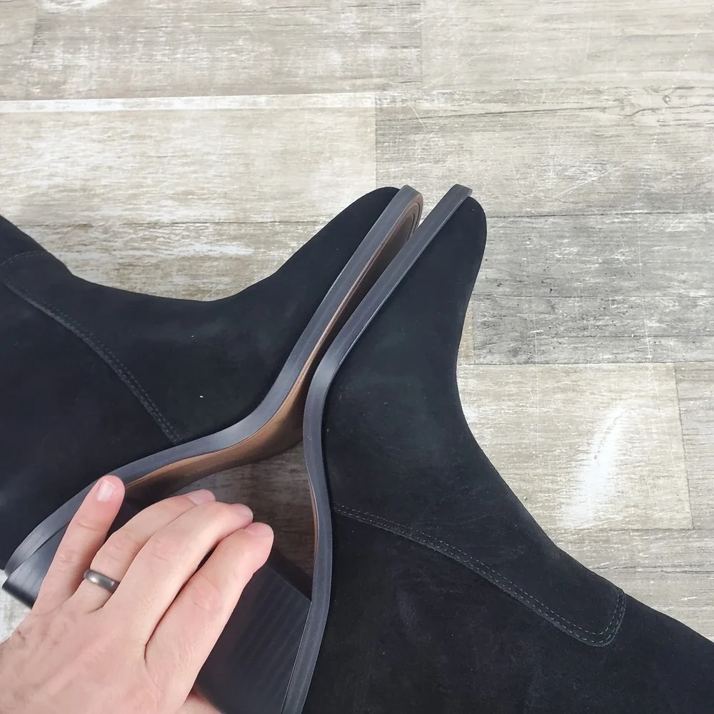 Vince Camuto Kortimy Boots Sz 7.5 Water Repellnt Suede Mid Shaft Black Zip Back